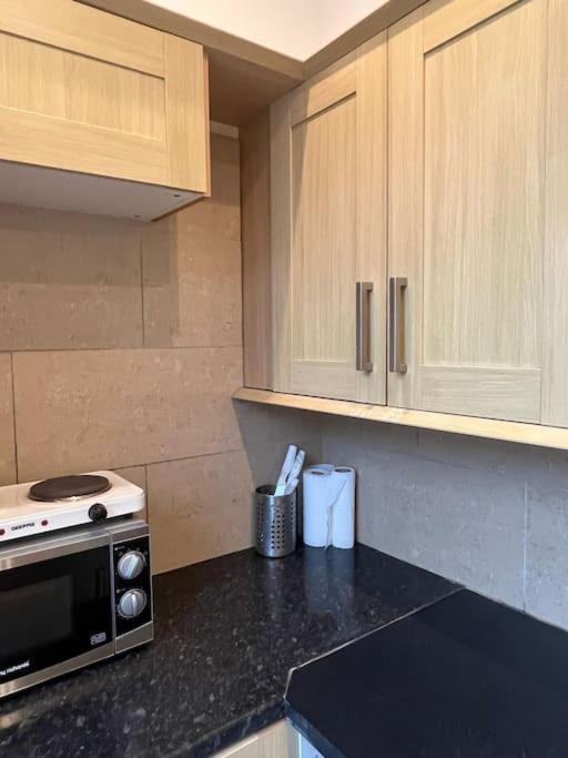 001- Lovely 3-Bedroom Very Close To Oxford Street Londra Dış mekan fotoğraf